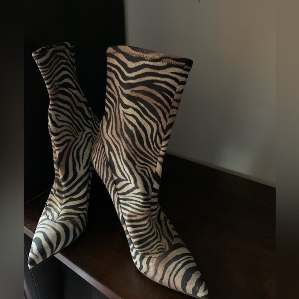 Marciano ankle boots. Used